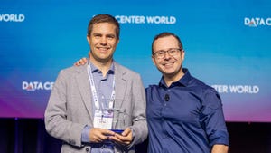  Bjarne Sørbø and Bill Kleyman pose at Data Center World 2024.